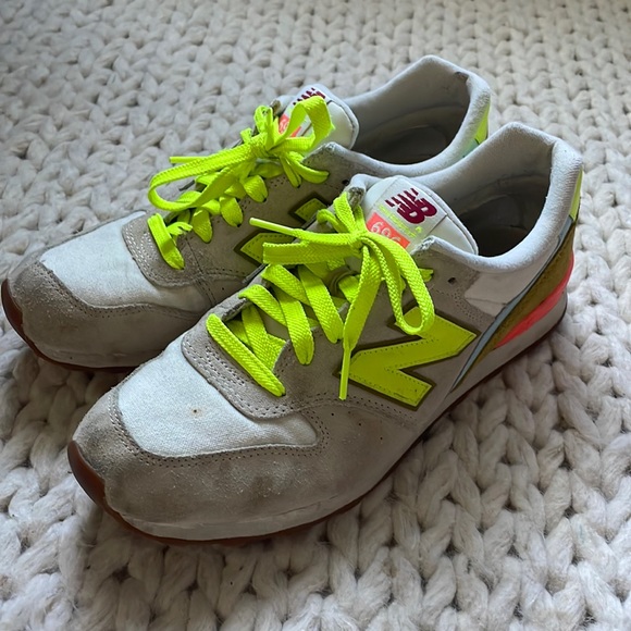 New Balance x J Crew 696 Sneakers Size 9